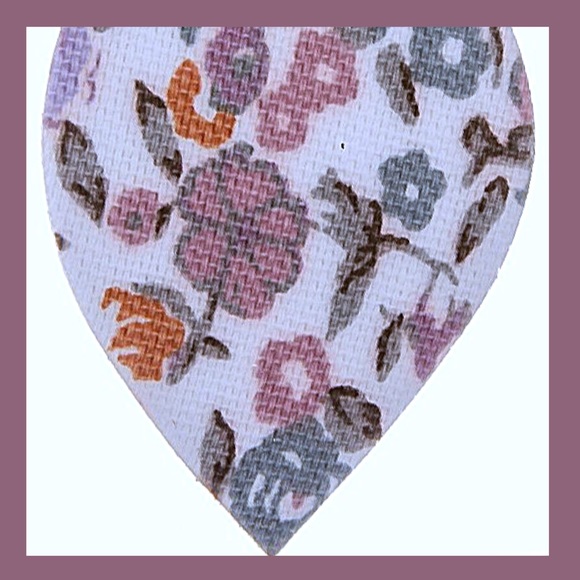 Faux Leather Violet Floral Print Oval Earrings NWT - Picture 7 of 7